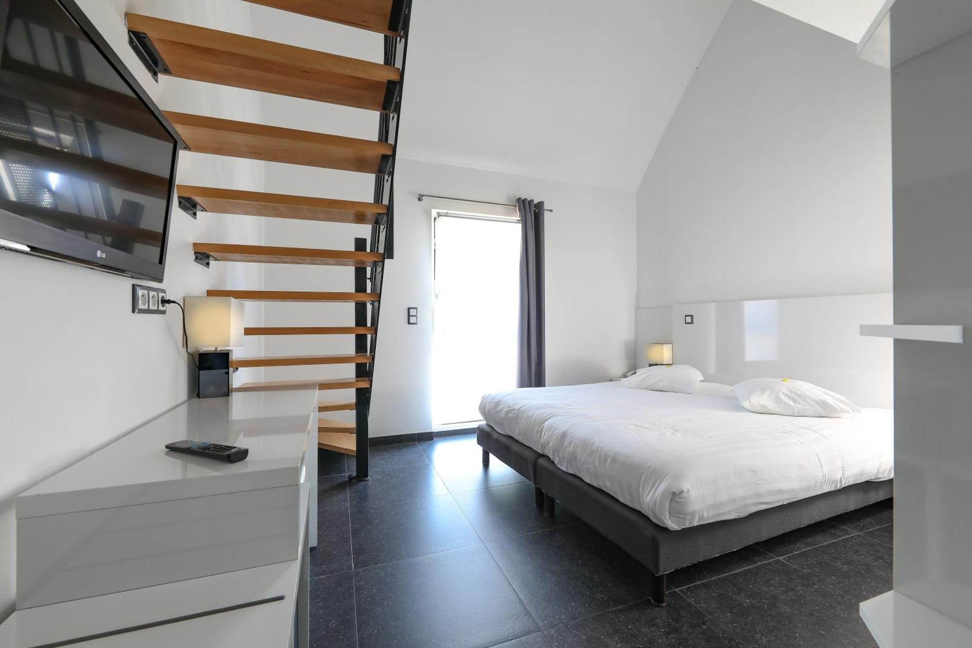 Hotel Bo Rivage Neufchâteau Екстериор снимка